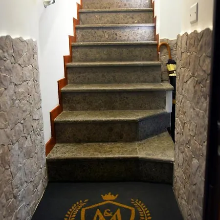 Alojamento de Acomodação e Pequeno-almoço Montesantogroup Sorrento 4*